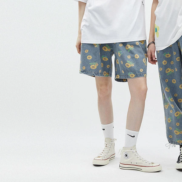 Boogzel Apparel Sunflowers Denim Shorts COTTAGECORE / ARTSY 7 Boogzel Apparel Sunflowers Denim Shorts COTTAGECORE / ARTSY