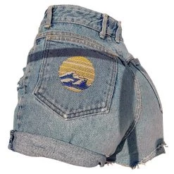Boogzel Apparel The Great Wave Off Kanagawa Shorts 90s & VINTAGE