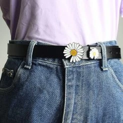 Boogzel Apparel Daisy Buckle Belt