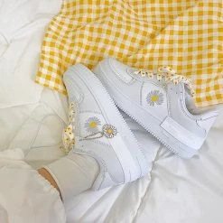Boogzel Apparel Daisy Sneakers SOFT GIRL OUTFITS