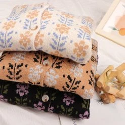 Boogzel Apparel Grandma Cardigan COTTAGECORE / ARTSY