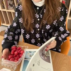 Boogzel Apparel Grandma Cardigan COTTAGECORE / ARTSY