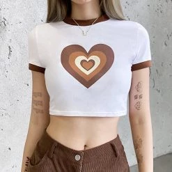 Boogzel Apparel Professional Heartbreaker Crop Top 90s & VINTAGE