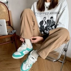 Boogzel Apparel 90s & VINTAGE Skater Girl Beige Pants